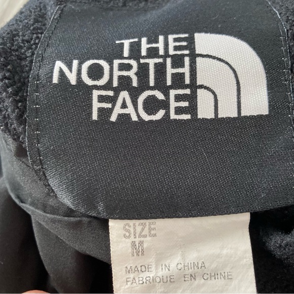 The North Face Gore-Tex suspender ski/snowboard pants. EUC - Picture 3 of 7